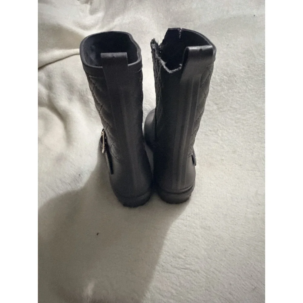 Capelli New York Quilted Rain Boots Womens 9 Black Rubber Buckle Mid Calf